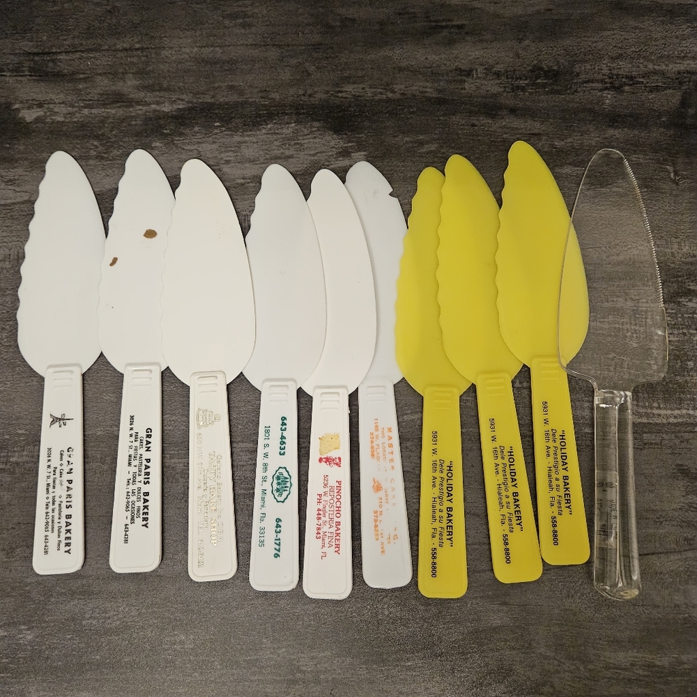 Vintage Promo Cake And Pie Servers